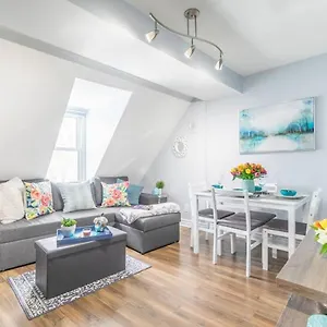 Newly Renovated - Modern 1br With Rooftop Terrace! Ottawa